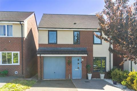 3 bedroom detached house for sale, Avoncliffe Close, Greater Manchester OL11
