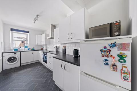 2 bedroom apartment for sale, 17b Cedar Road, Sutton