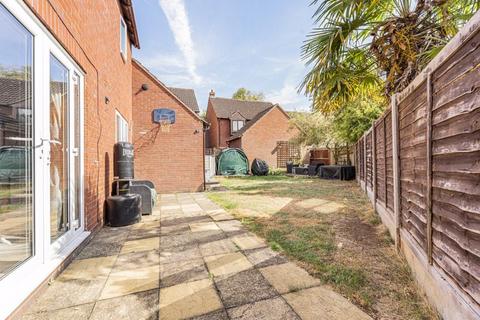 3 bedroom detached house for sale, Massie Close, Milton Keynes