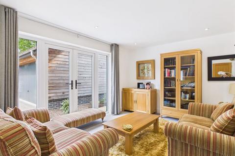 5 bedroom detached house for sale, Worcester Road, Drakes Broughton