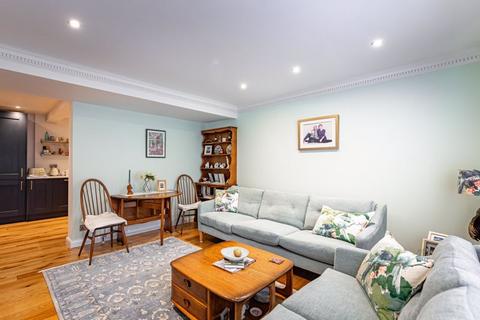 2 bedroom apartment for sale, Grand Parade, Old Portsmouth