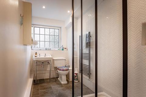 2 bedroom apartment for sale, Grand Parade, Old Portsmouth