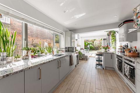 4 bedroom semi-detached house for sale, Taswell Road, Southsea