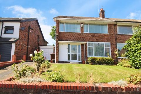 4 bedroom semi-detached house for sale, Rochford Avenue, Manchester M45