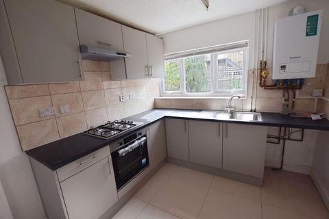 3 bedroom semi-detached house to rent, Fulmar Road, Brickhill Area, Bedford