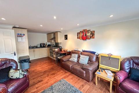 2 bedroom apartment for sale, Sherring Road, Shepton Mallet
