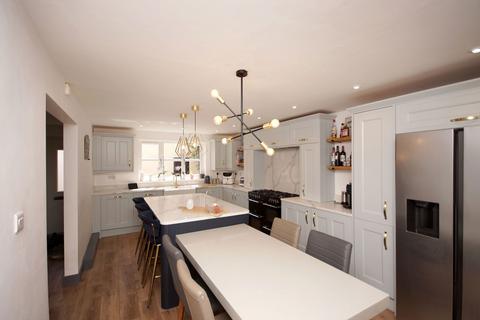 5 bedroom detached house for sale, The Causeway, Bristol BS36