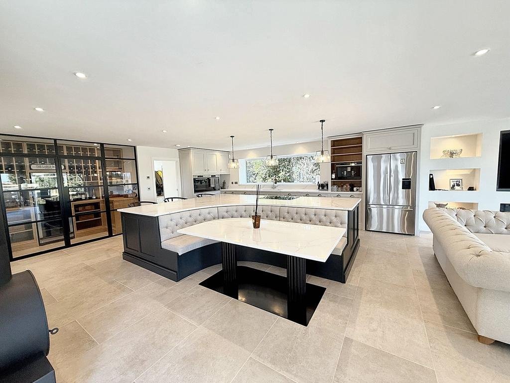 Kitchen / Lounge / Diner