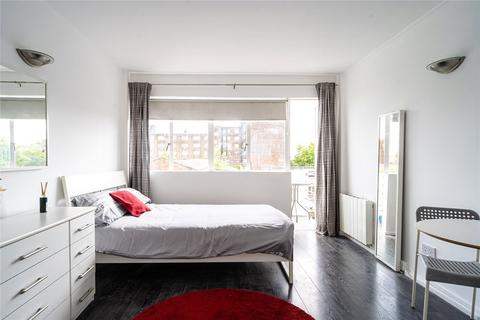 undefined, Streatham Hill, London, SW2