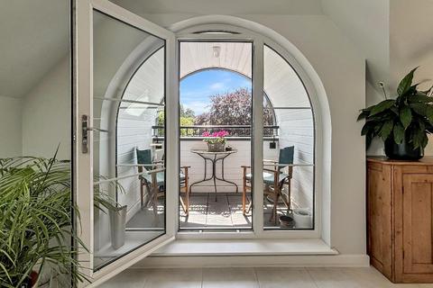 3 bedroom flat for sale, South Croydon CR2