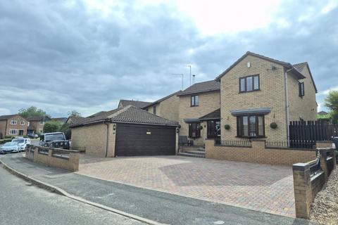 4 bedroom detached house for sale, Russet Drive, Little Billing