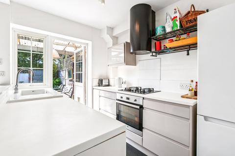 1 Yeomans Mews, Isleworth, TW7 7LZ