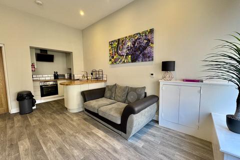 1 bedroom flat for sale, 332 Abergele Road, Old Colwyn, Colwyn Bay, Conwy LL29 9LP