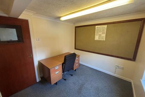 Office to rent, 1B Roise St Bedford MK40 1JE