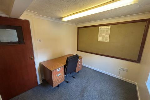 Office to rent, 1B Roise St Bedford MK40 1JE