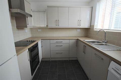 4 bedroom end of terrace house to rent, Crown Gardens, Brighton