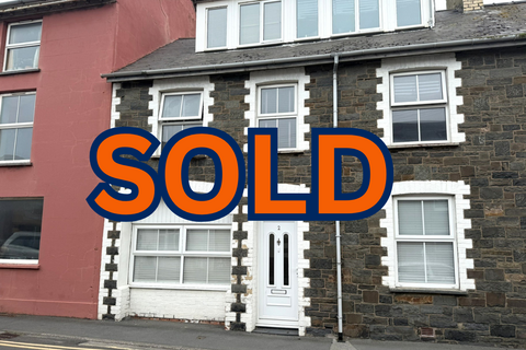5 bedroom townhouse for sale, Green Gardens, Trefechan SY23