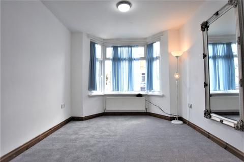 4 bedroom terraced house to rent, Bensham Lane, Thornton Heath, CR7