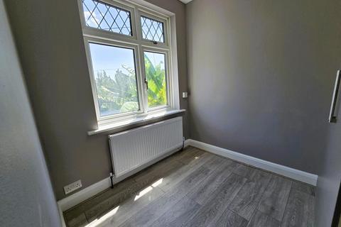 3 bedroom semi-detached house to rent, Newly Refurbished Three Bedroom House To  Let Lynton Avenue NW9