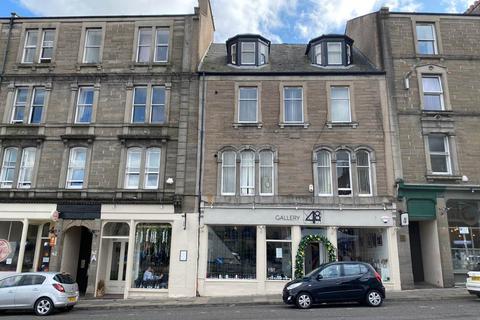 2 bedroom flat to rent, Westport, ,