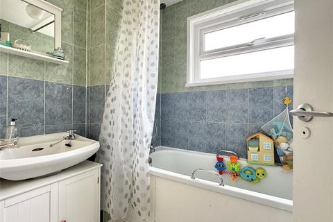 13 Shurlock Avenue, Swanley, BR8 7SU