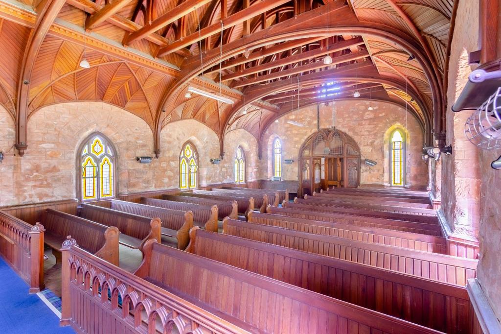 Foyers Church