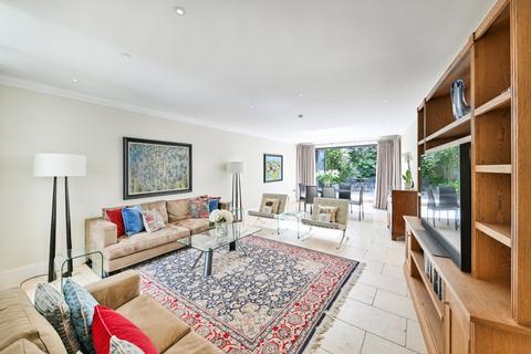 3 bedroom flat for sale, Cornwall Gardens, London