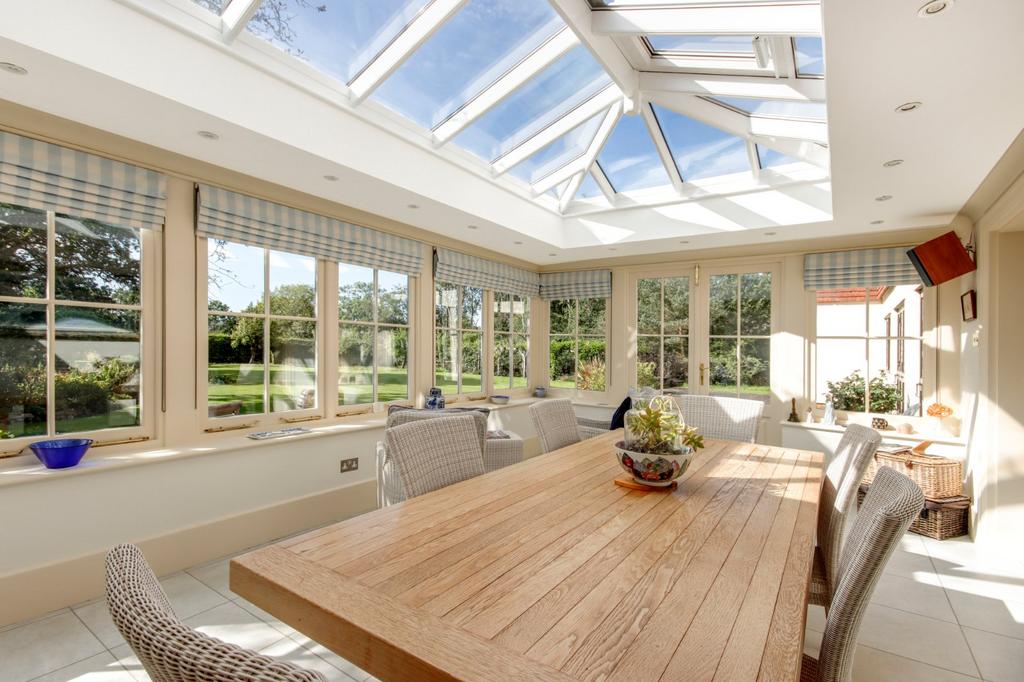 Breakfast Room