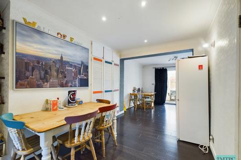 undefined, Room 2, Kingsway North, York