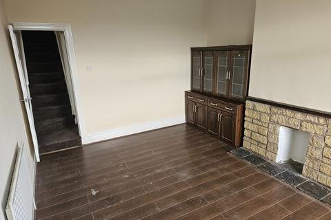 3 bedroom terraced house to rent, Derby Road, Bradford