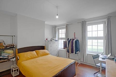 2 bedroom apartment for sale, Nickleby House, George Row, London