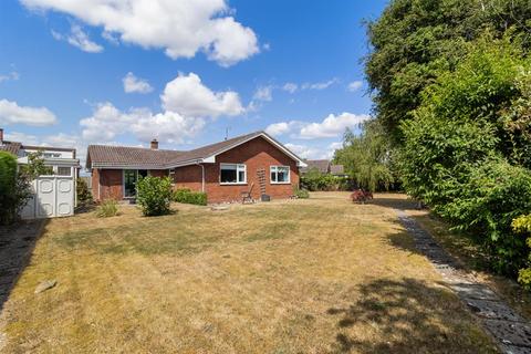 3 bedroom bungalow for sale, Orchard Close, Upton Upon Severn, Worcestershire, WR8 0QH