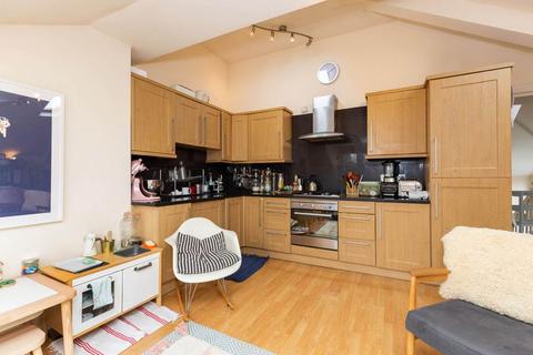 2 bedroom apartment to rent, N8