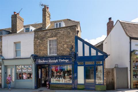 2 bedroom flat for sale, Harbour Street, Whitstable