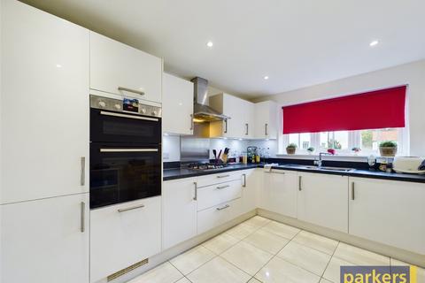 undefined, Addington Gardens, Reading RG5