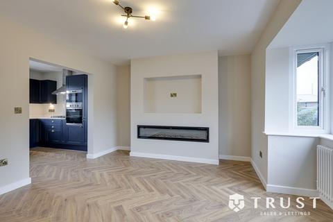 3 bedroom semi-detached house for sale, Hunsworth Lane, Hunsworth, BD19