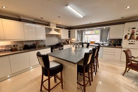 6 bedroom detached house for sale, Princes Avenue, Walsall, WS1