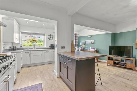 9 Ghyll Beck Drive, Otley, LS21 3NF