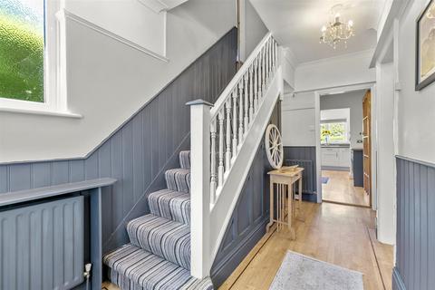 9 Ghyll Beck Drive, Otley, LS21 3NF