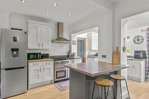 9 Ghyll Beck Drive, Otley, LS21 3NF