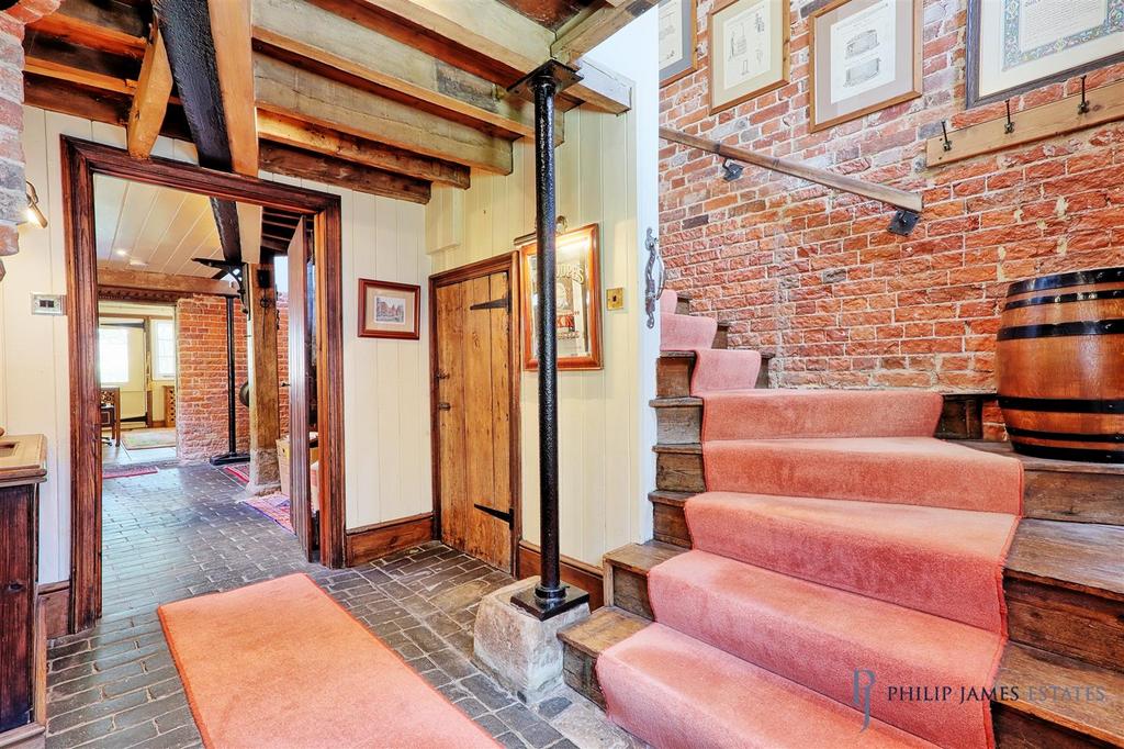 IMG 8186 7 8 easy HDR-interior3.jpg