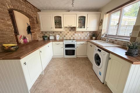 54 Weyhill Close, Wolverhampton, WV9 5RA
