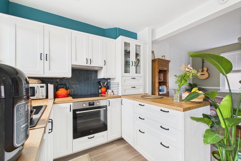 Kitchen 2
