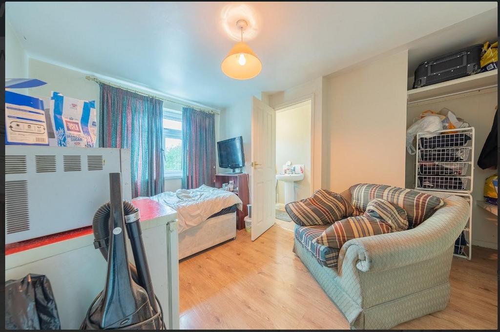 Bedsit example