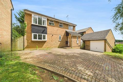 4 bedroom detached house for sale, Watermeadow Drive, Northampton NN3