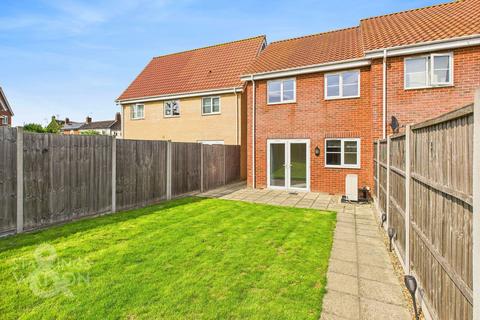 3 bedroom semi-detached house for sale, Yarmouth Road, Norwich NR14