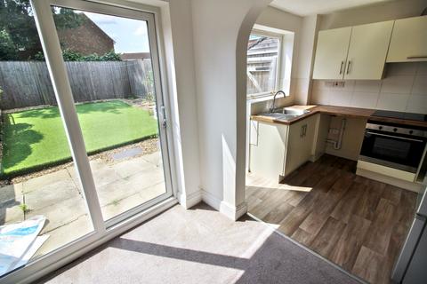3 bedroom terraced house to rent, Lobelia Close, Springfield, Chelmsford