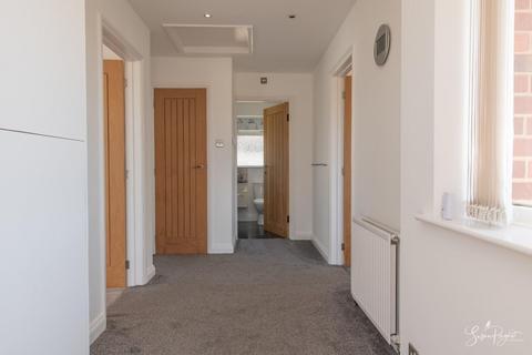 2 bedroom detached bungalow for sale, Rowantree Drive, Seaview
