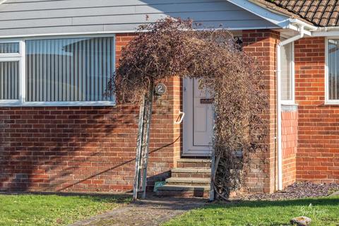 2 bedroom detached bungalow for sale, Rowantree Drive, Seaview