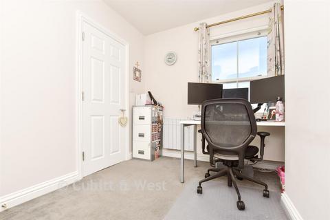 2 bedroom maisonette for sale, West Street, Dorking, Surrey